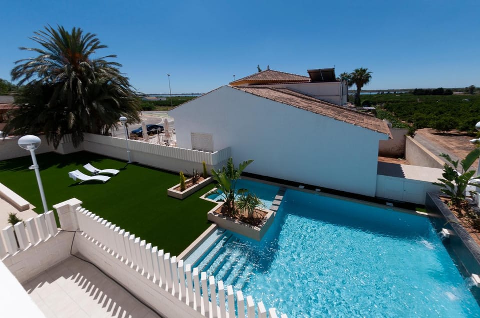 Pool view, Swimming pool, Swimming pool