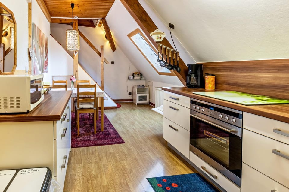 Property building, Kitchen or kitchenette, Living room