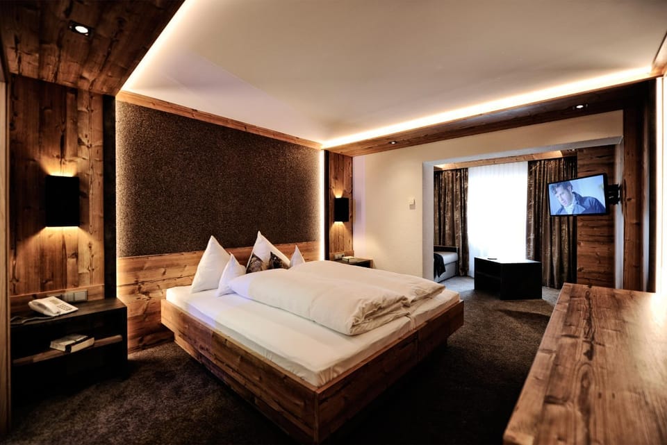 TV and multimedia, Balcony/Terrace, Living room, Bedroom