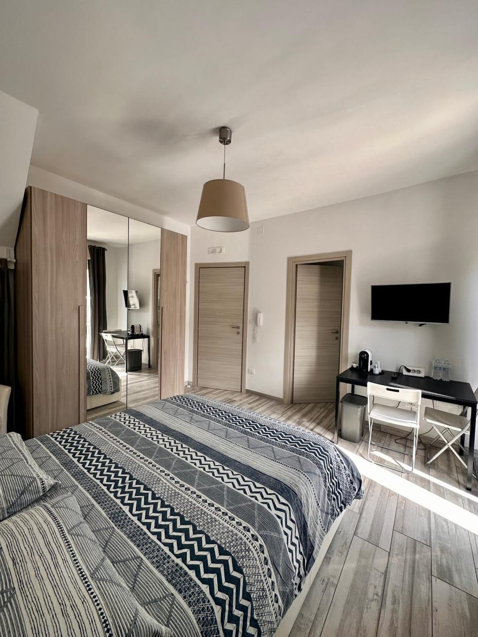 Sleep And Go Apartment in Vasto