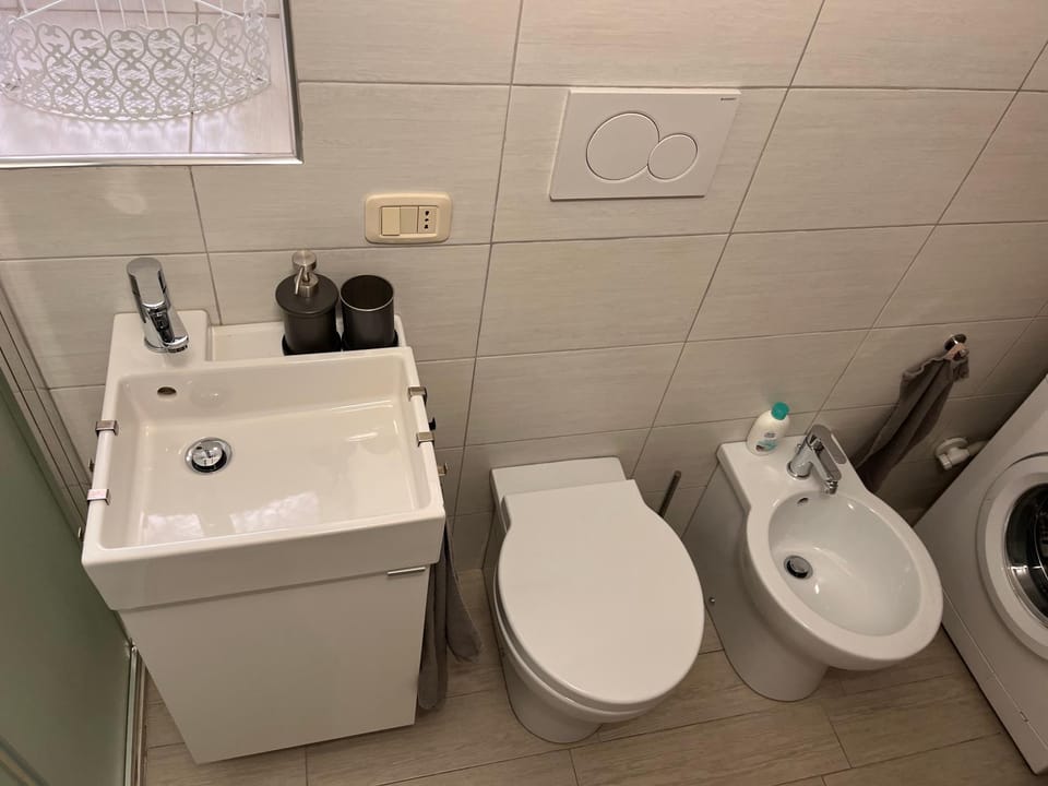 Sleep And Go Apartment in Vasto