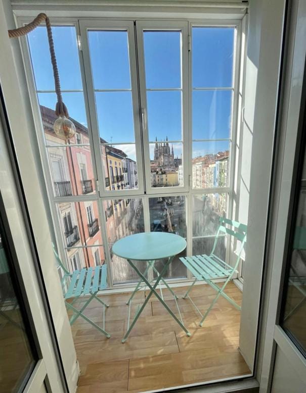 View (from property/room), Balcony/Terrace