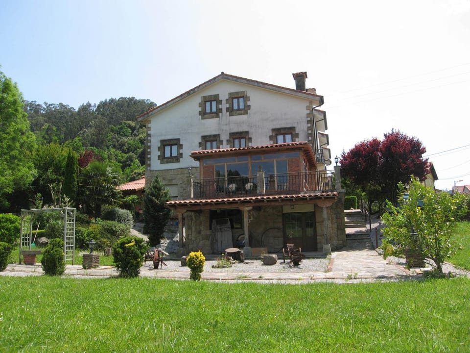 Property building, Day, Garden