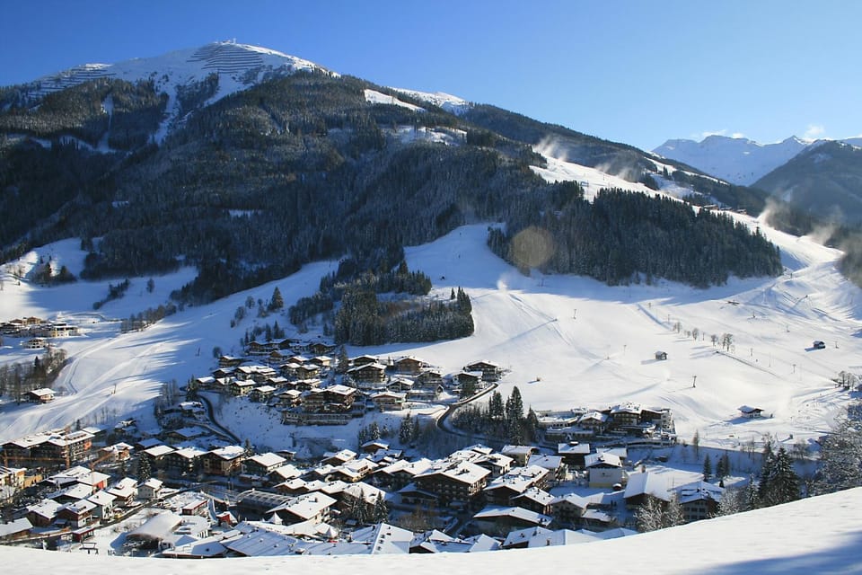 Neighbourhood, Winter