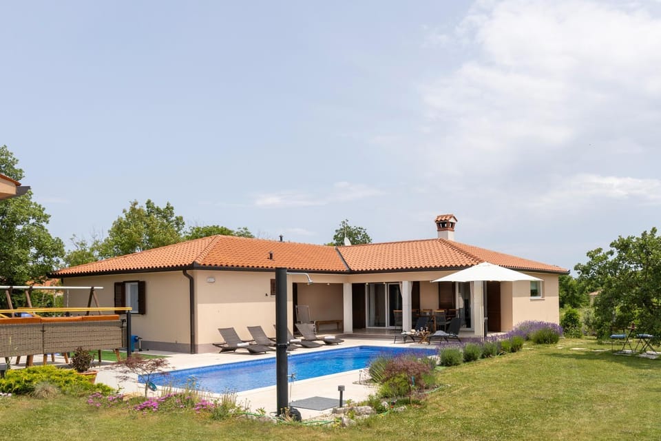 Luka's house Villa in Istria County