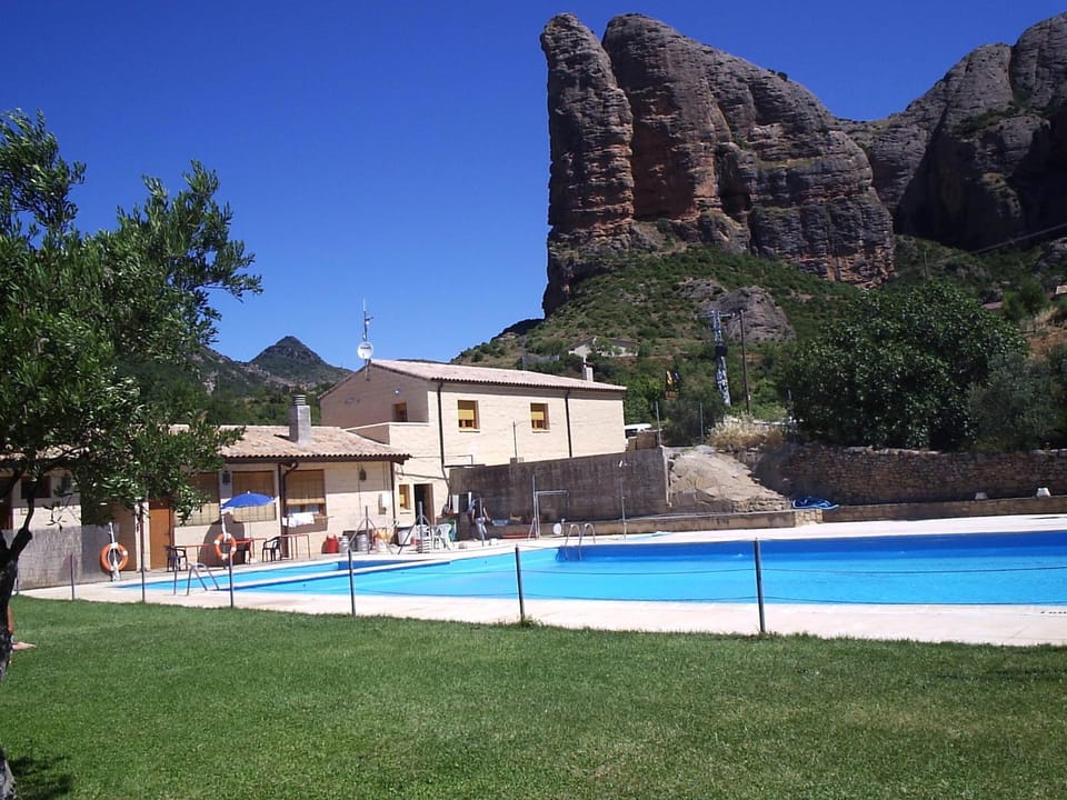 Restaurant/places to eat, Swimming pool