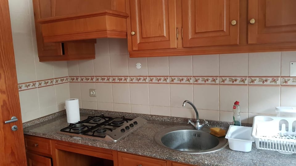 Coffee/tea facilities, Kitchen or kitchenette, Communal kitchen