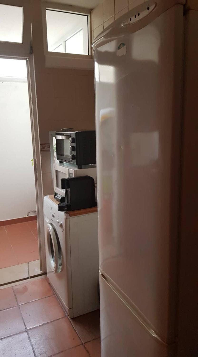 Communal kitchen, kitchen