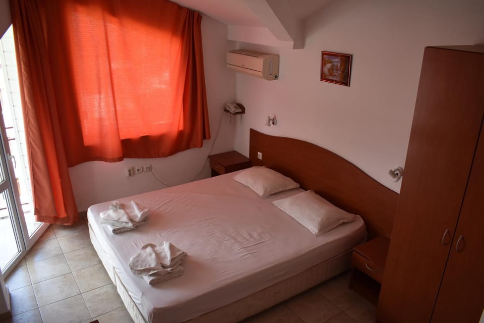 Hotel Morski Dar and Free parking Hotel in Varna Province