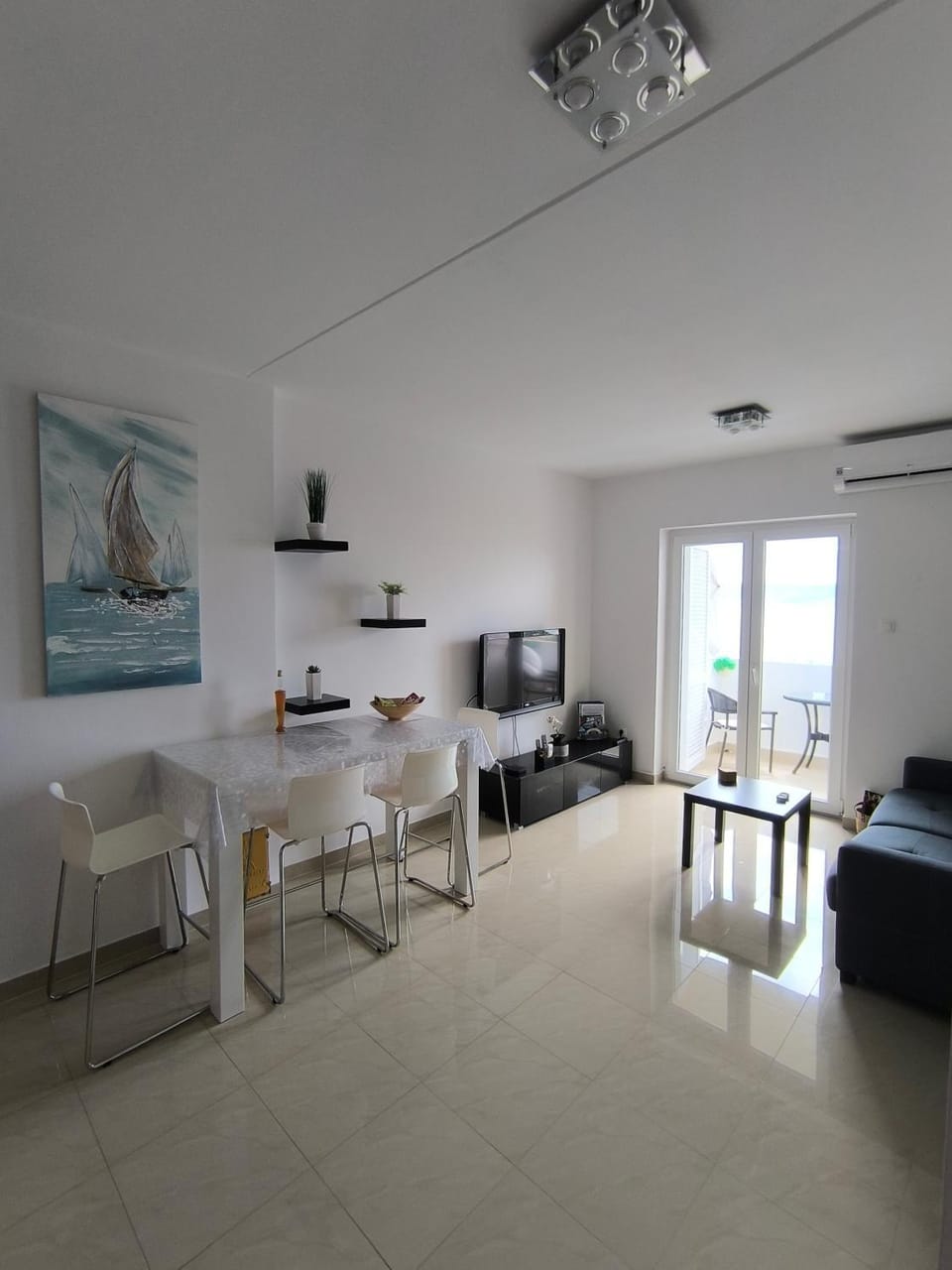 Studio Apartment Novi Vinodolski Apartment in Novi Vinodolski