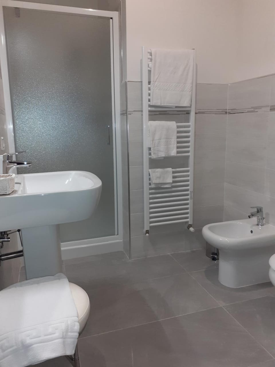 Bathroom, Bedroom