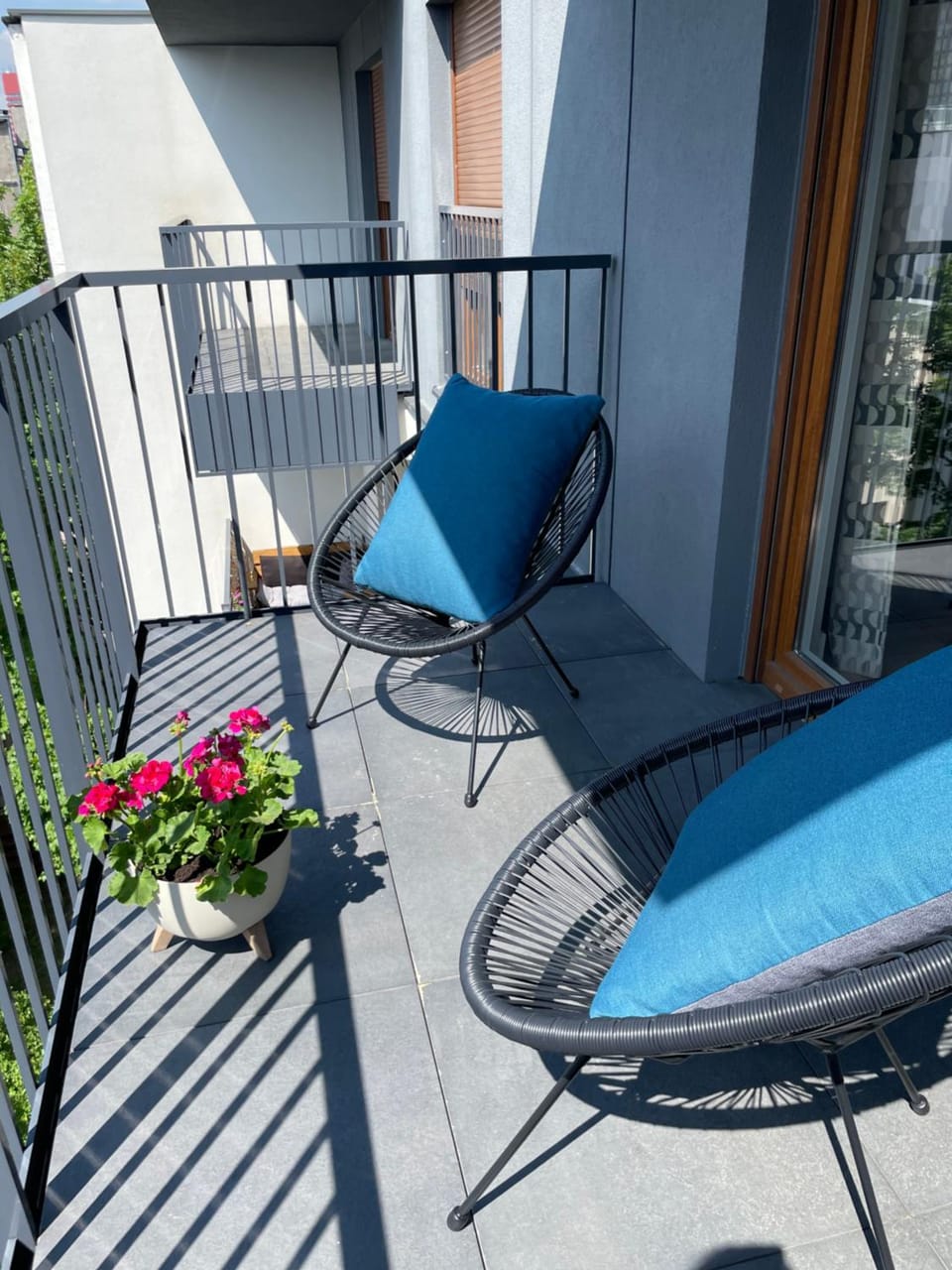 Balcony/Terrace, sunbed