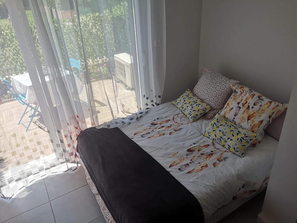 Studio avec jardinet clim parking Apartment in Gruissan