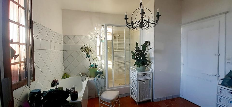 Shower, Hot Spring Bath, Bathroom