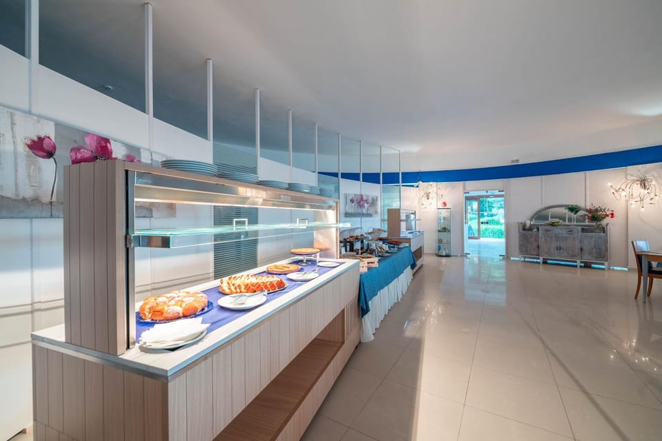 Buffet breakfast
