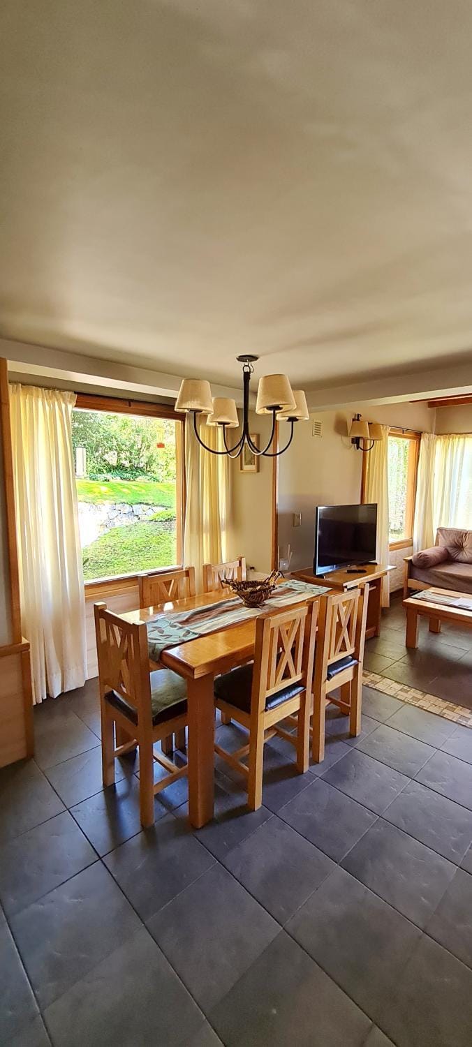 TV and multimedia, Living room, Dining area