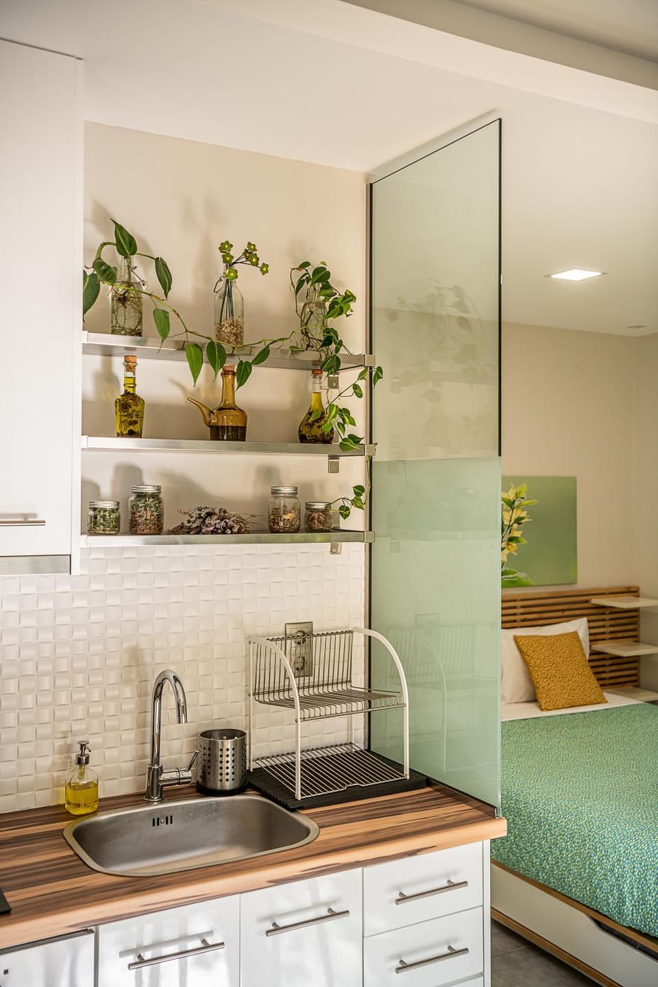 Kitchen or kitchenette
