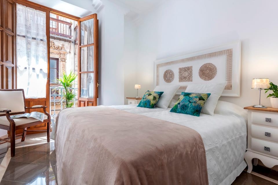 Bed, Balcony/Terrace, Other, Photo of the whole room, Bedroom