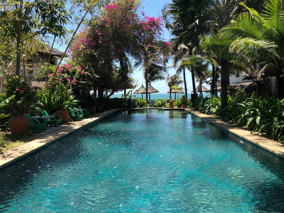Swimming pool, Swimming pool
