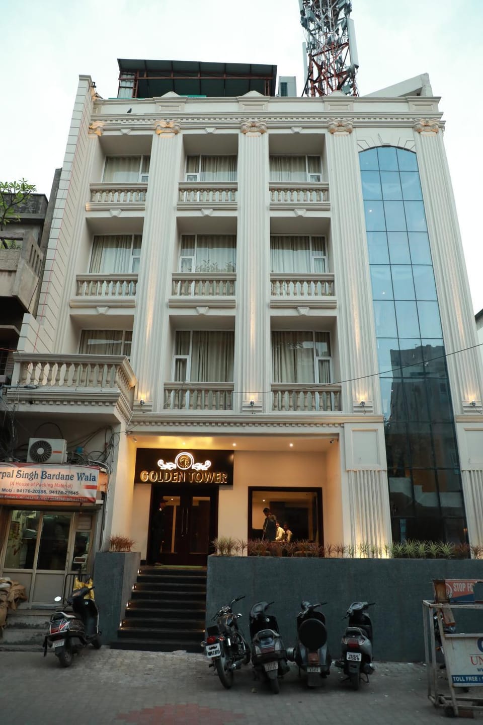 Property building, Facade/entrance