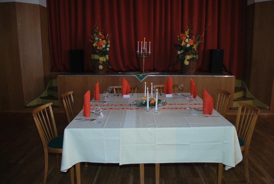 Gasthof Zur Linde Bed and Breakfast in Diemelsee
