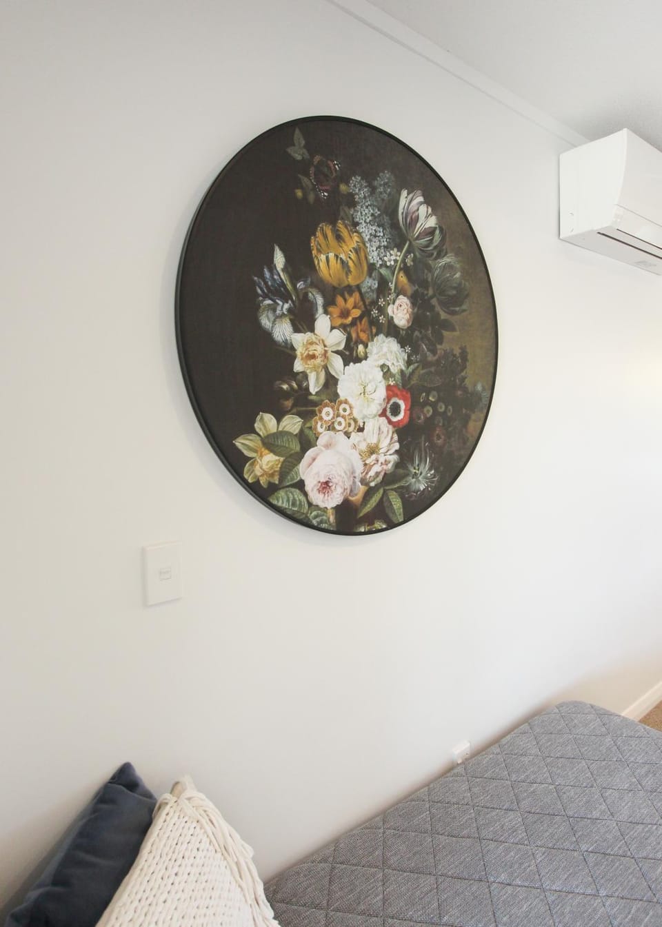 Decorative detail, air conditioner