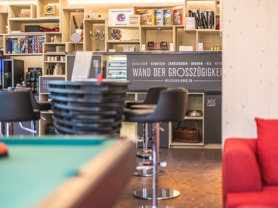 Communal lounge/ TV room