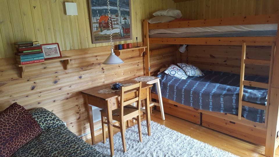 bunk bed