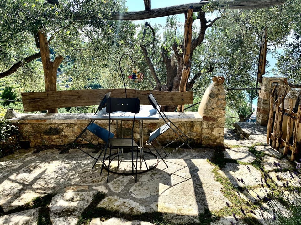 Patio, Facade/entrance, Garden, Dining area, Sea view