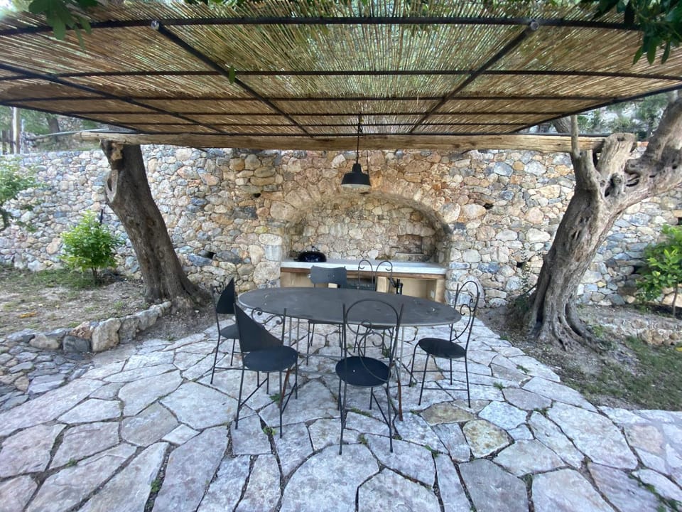 Patio, BBQ facilities, Garden, Garden view, Sea view