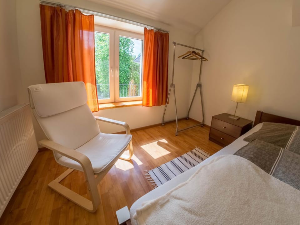 Apartament Zdrojowy przy Parku Apartment in Lower Silesian Voivodeship