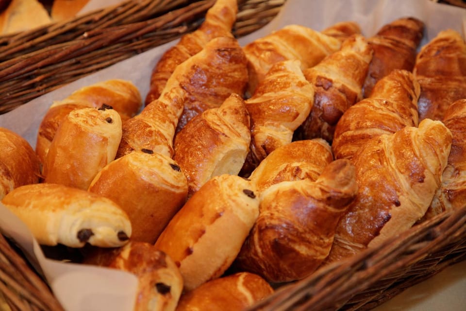 Breakfast, Breakfast, Continental breakfast, Continental breakfast, Buffet breakfast, Buffet breakfast