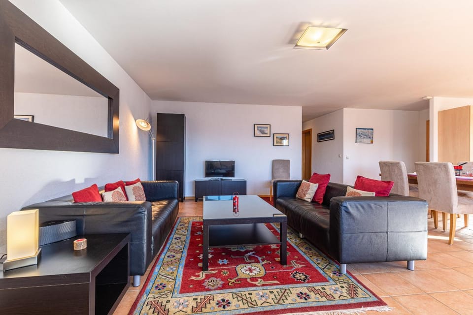 Communal lounge/ TV room, Living room