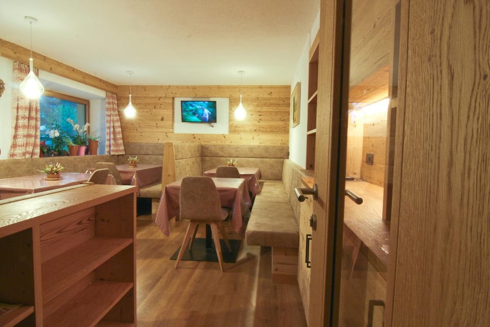 Lounge or bar