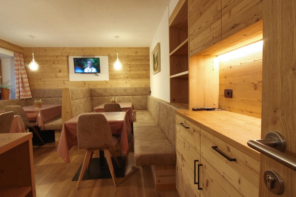 Lounge or bar
