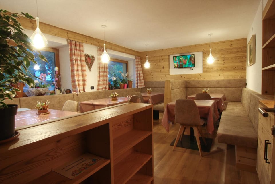 Lounge or bar
