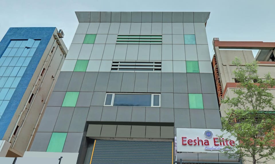 Property building, Facade/entrance