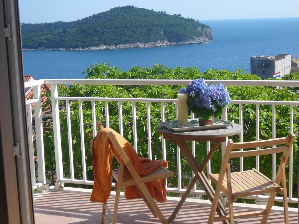 Day, View (from property/room), Balcony/Terrace, Sea view