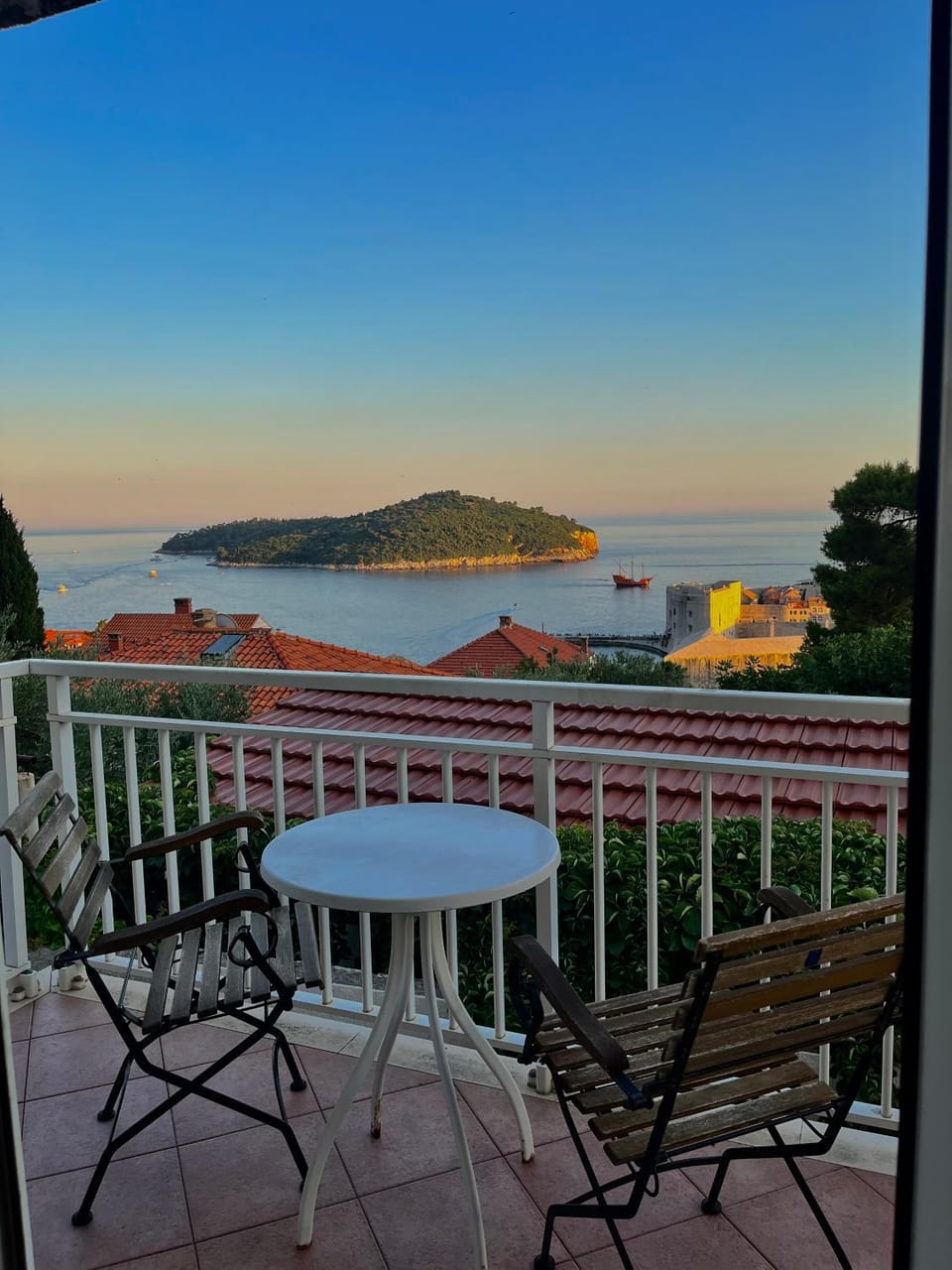 View (from property/room), Balcony/Terrace, Sea view