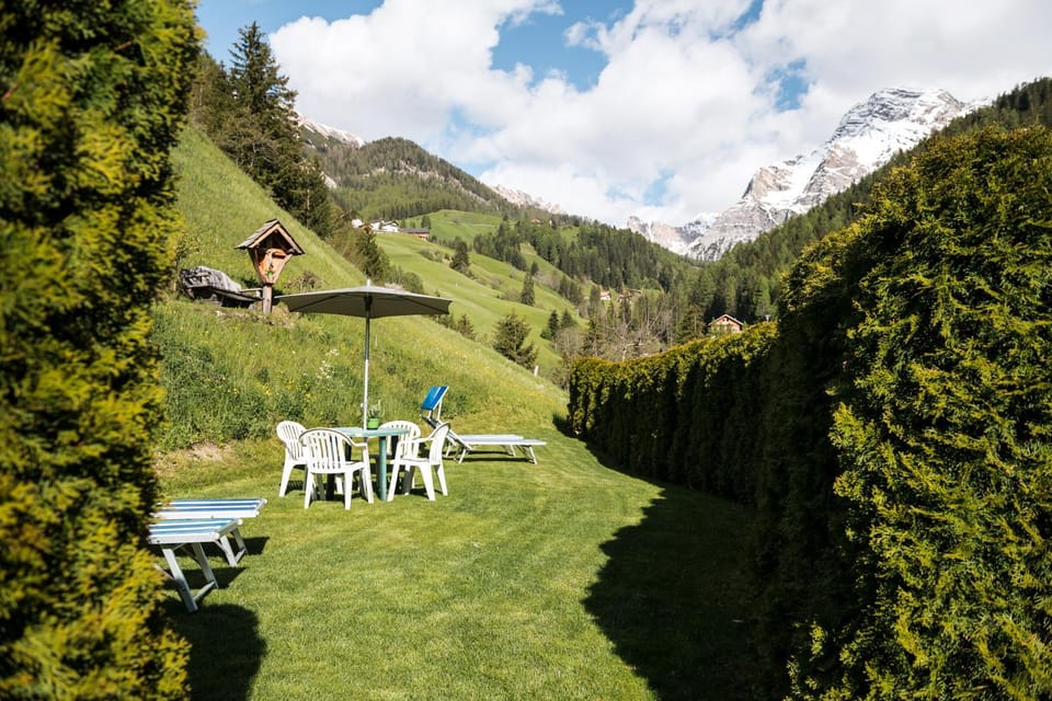 Garden view, Mountain view