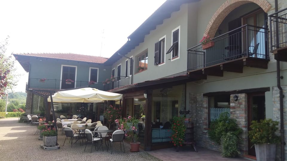 Trattoria Del Bivio Country House in Liguria