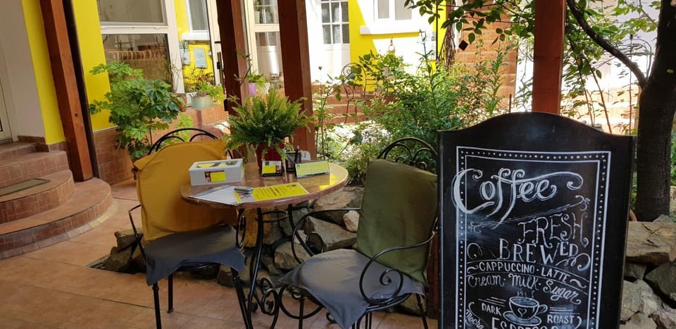 Patio, Garden