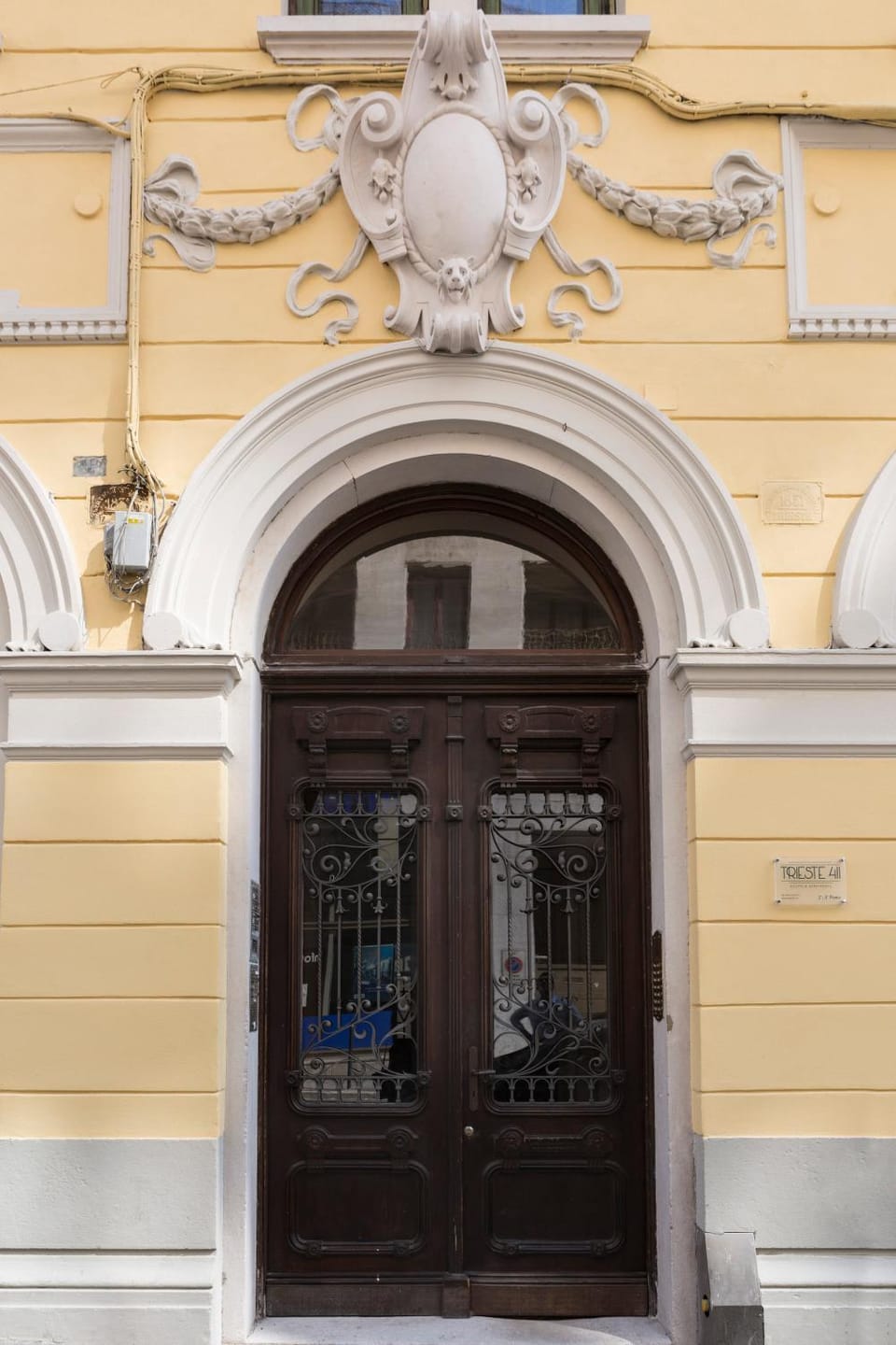 Facade/entrance