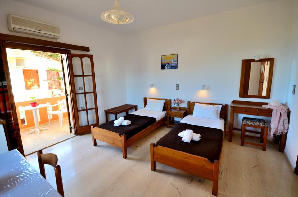 Anthoula Sunrise Apartment hotel in Crete