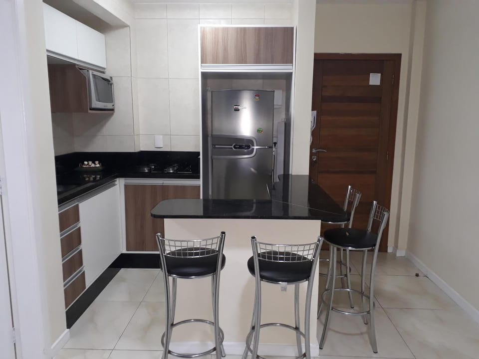 Ótimo Apto. 180 metros da Praia Apartment in Balneário Camboriú