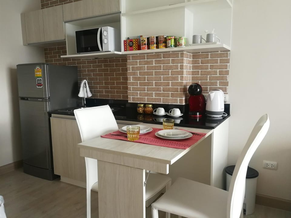 Diamant Modern Room Condominium Resort Apartment in Chiang Mai