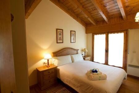 La Cabana dels Esquirols Apartment in Cerdanya