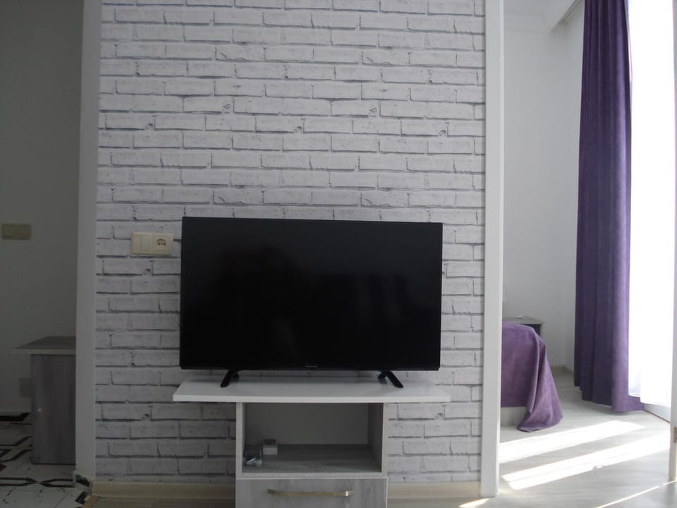 TV and multimedia, Seating area