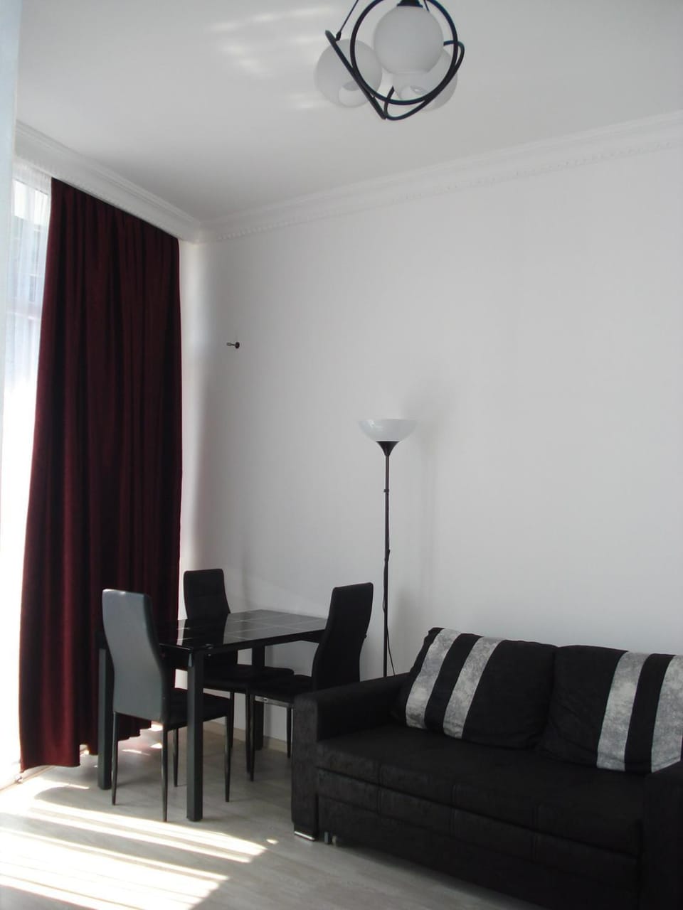 TV and multimedia, Balcony/Terrace, Living room, Seating area, Dining area