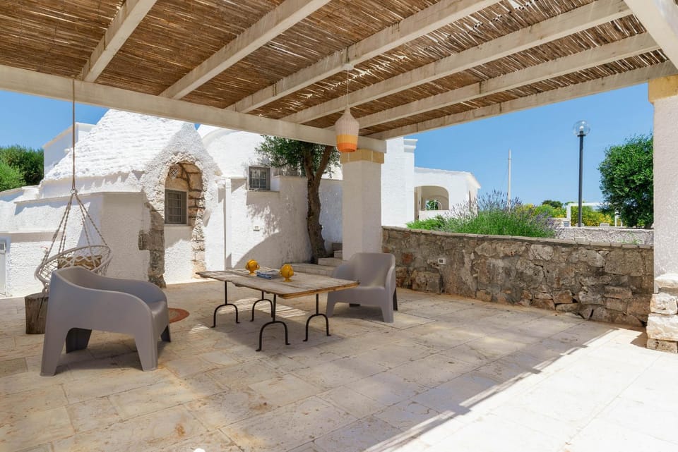 Patio, Seating area